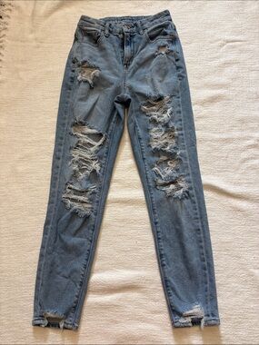 American Eagle Outfitters Light Blue High-Rise Distressed Jeans